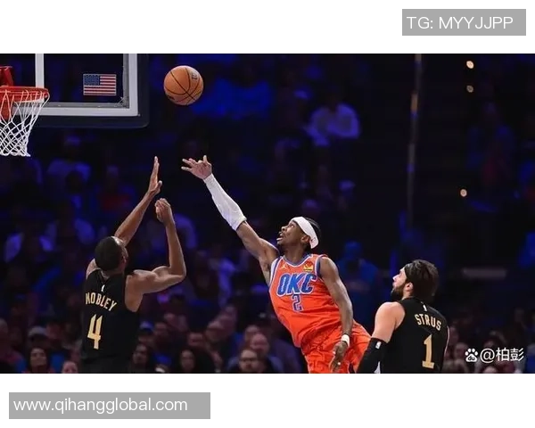 詹姆斯在热火对雷霆的比赛中鼻梁受伤引发关注球迷热议表现与伤情